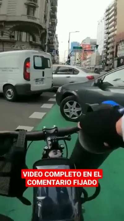 Y la luz de giro.