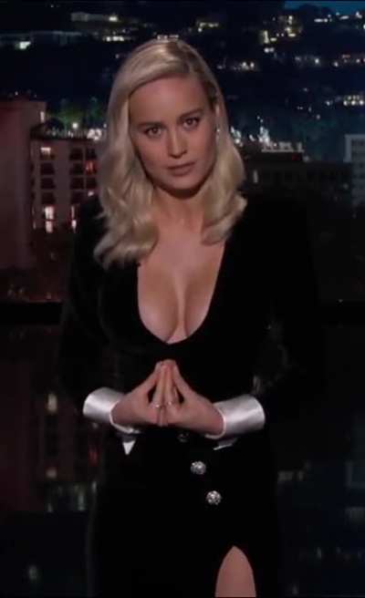 Brie Larson showing you where to jizz