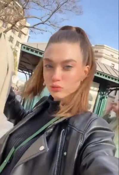 +15&deg;c in Paris, weeee!