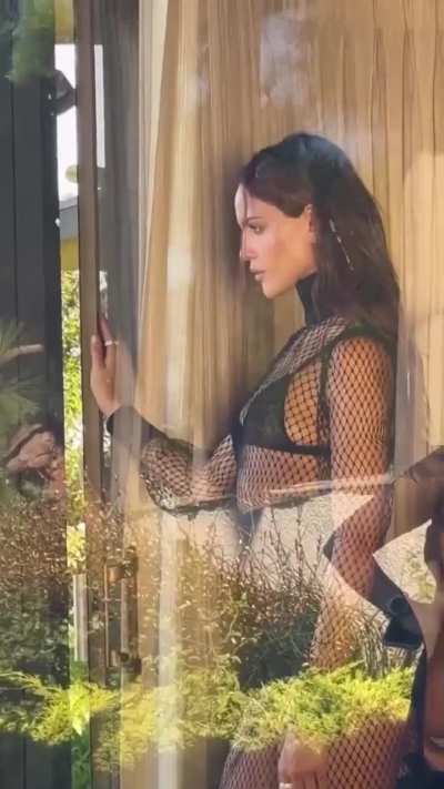 Eiza Gonzalez