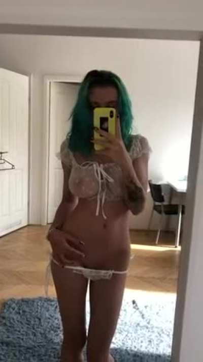 I enjoy teasing men a bit with my sweet body