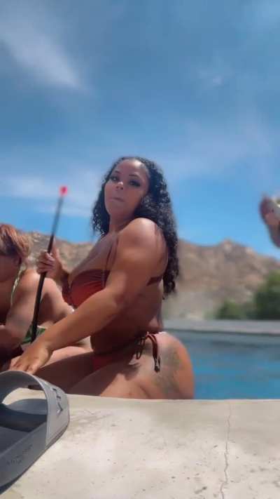 Lavish Styles &amp;amp; her friends - Poolparty (part 2)