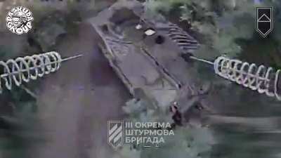 An FPV pilot of the Ukrainian 3rd Assault Brigade attacks one of the few remaining Russian 2S4 "Tyulpan" 240-mm self-propelled heavy mortars. Kharkiv Oblast. 