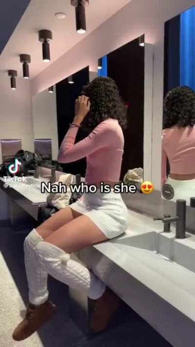 She&rsquo;s weird but she&rsquo;s cute with a big butt so I&rsquo;m down
