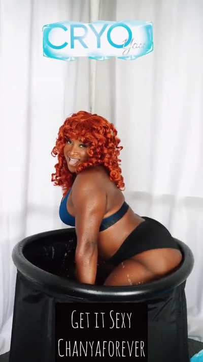 Crying Twerking 