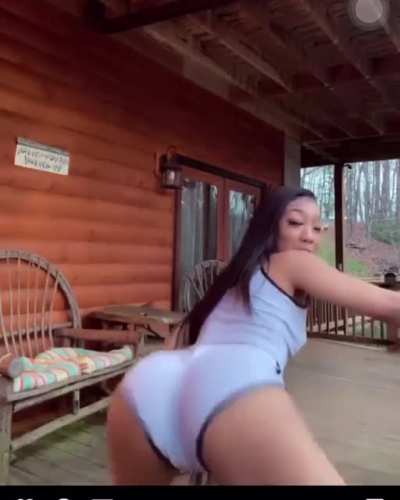 Boa i&rsquo;ll fuck the guts aht dis hoe