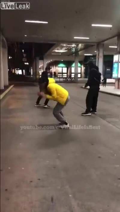 WCGW when i try a flying suckerkick with no groin flexibility?