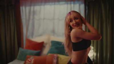 Sabrina Carpenter