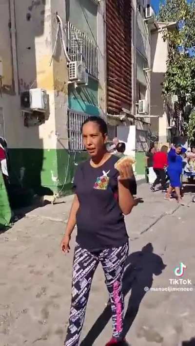 Shitposteadores y sus motes...