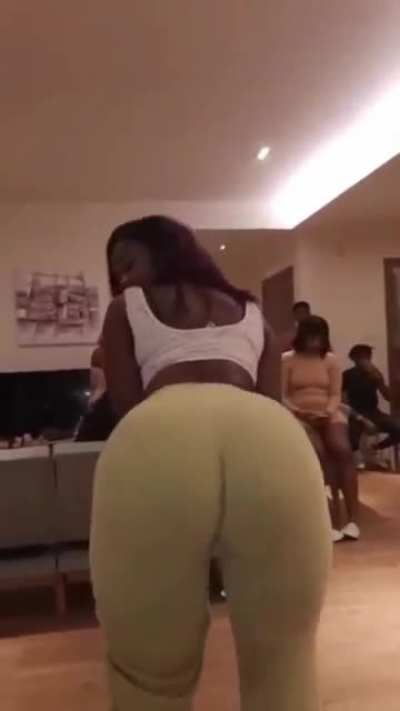 🏆