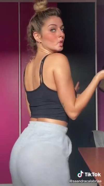 TT