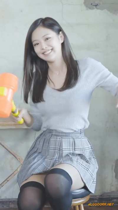 JENNIE