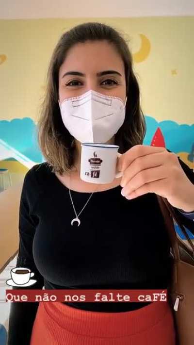 Tabata Amaral