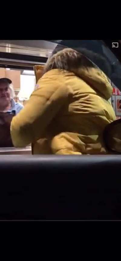 That&rsquo;s not how you talk to a coconu ... a customer.
