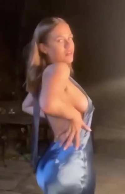 Sara Frost killing it with fire