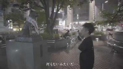 YouTuber walks around Shibuya like it&rsquo;s a video game.