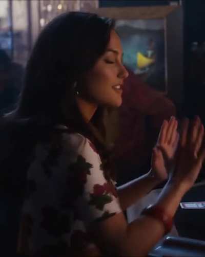 Minka Kelly [Titans]