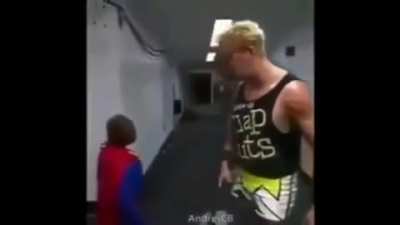 QUED&Eacute; 👁️👄👁️