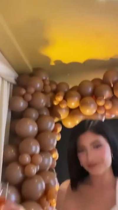 Kylie&rsquo;s cake (GFY)