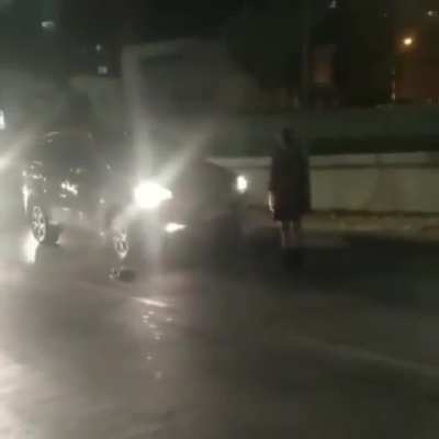 Don&rsquo;t stand in front of traffic