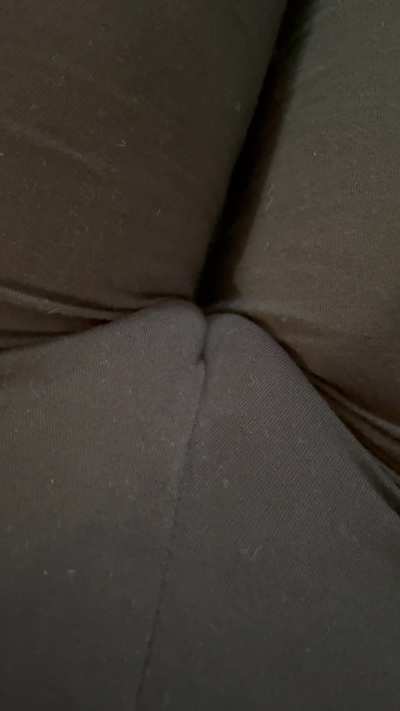 &ldquo;Don&rsquo;t describe my camel toe with one word&rdquo; just watch and enjoy 😉 