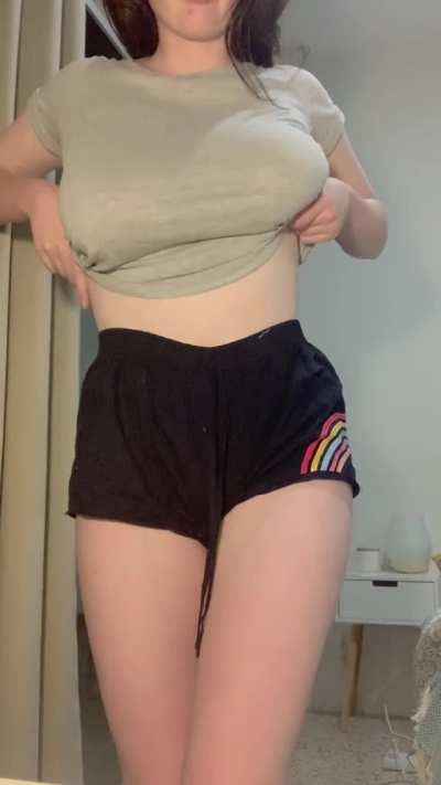 Wow 😱 her Free album In Comments