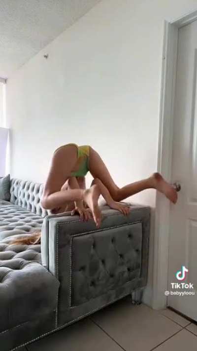 I don&rsquo;t know what she&rsquo;s doing here but..I see soles 😍😍
