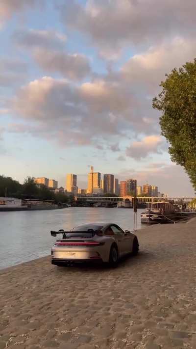 The perfect car in the perfect setting✨️