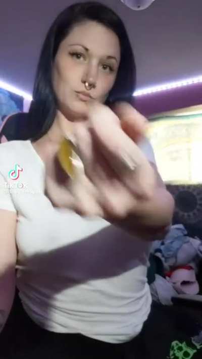 👀🍒