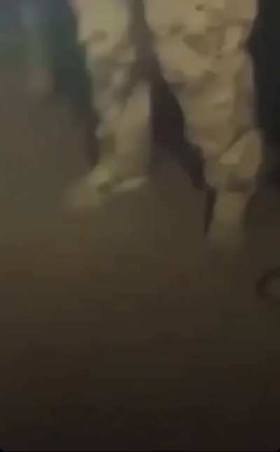 Sicarios in disguise with the military in caborca sonora, they were securing a house and started to harass the neighbors.
