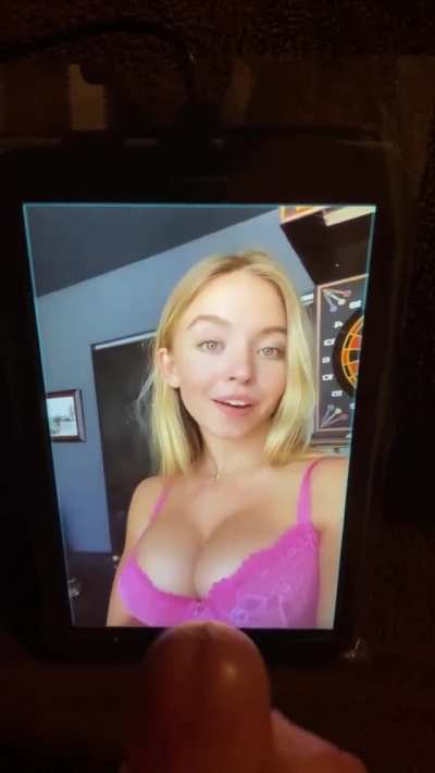 Sydney Sweeney&rsquo;s huge tits and adorable face made me completely erupt