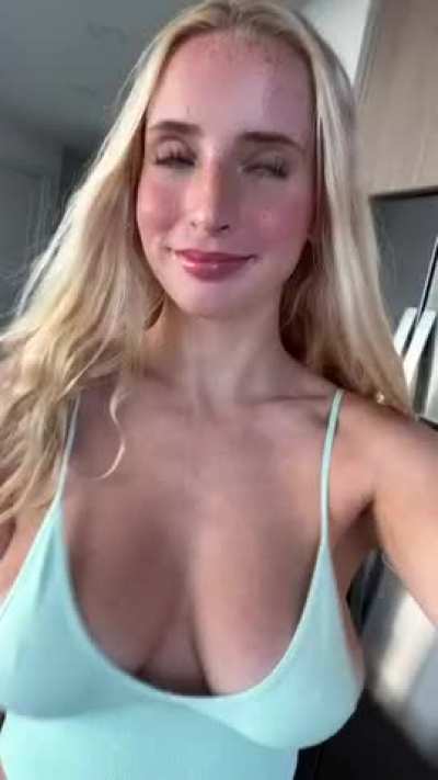 U/left_egg_1626