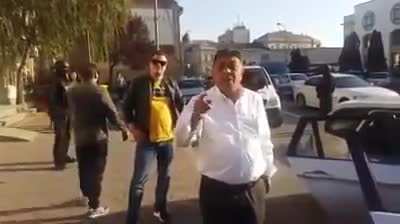 Rodditori IT-isti inocenti care dăc&acirc;t se intorsese in tara sa-si plateasca impoziturile pe căși si e suparati ca i-a hartuit politia romana