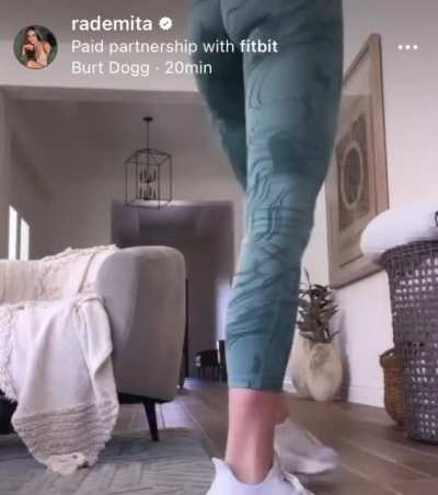Jiggle jiggle. DM to jerk.