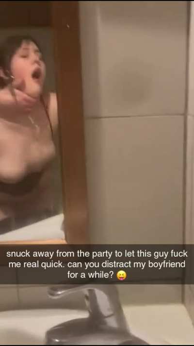 girlfriend's snap to her bestie
