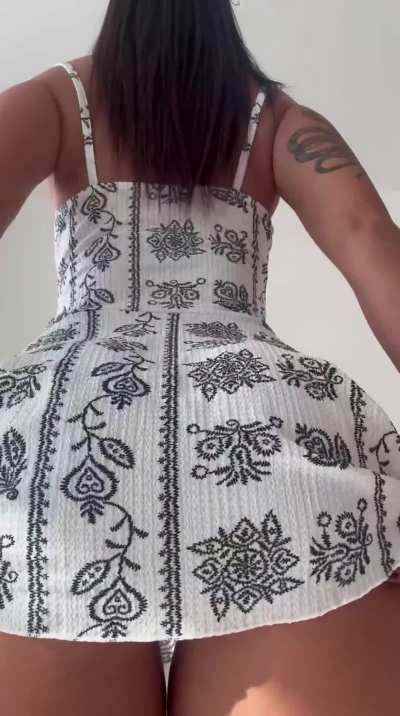 I don’t feel like having a thong under my dress today