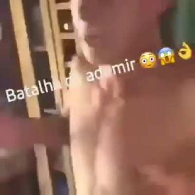 ademiro?? 😳😳