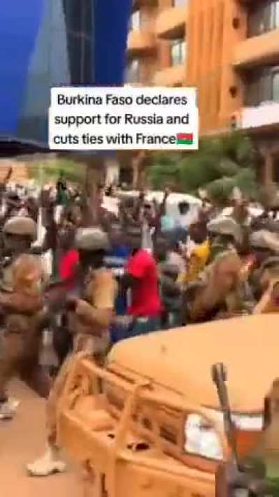🇧🇫 🇷🇺Burkina Faso mobilises in support of Niger &amp; Russia against France &amp; America.