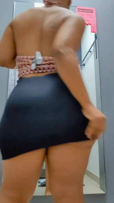 Big Ass Booty changing room