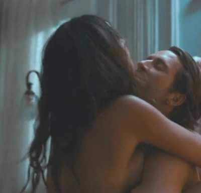 Adria Arjona