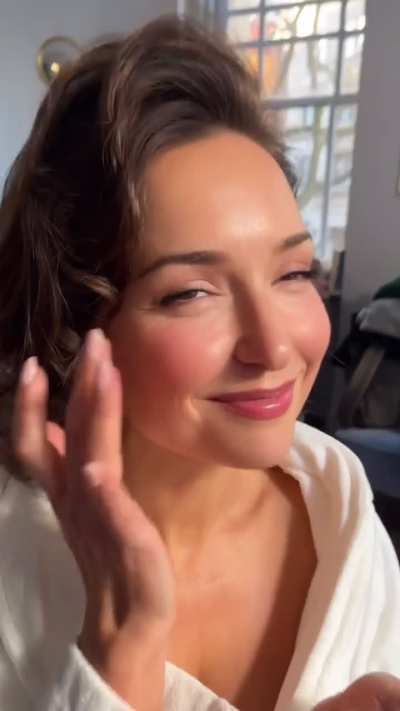 Milana getting ready for the "Project Hail Mary" premiere in New York - IG April 2026
