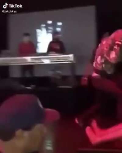 LLJ 🕊