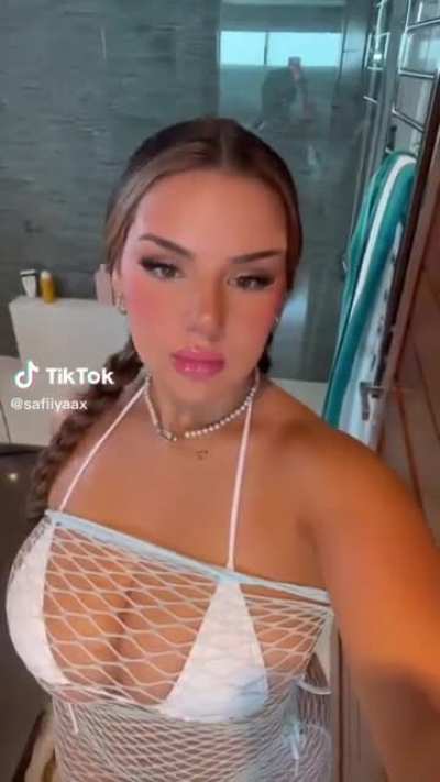 safiiyaax