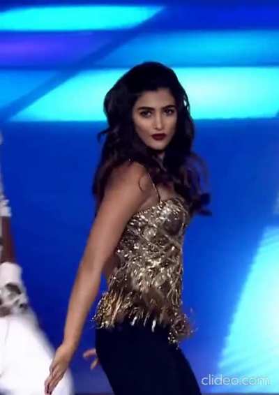 Queen Pooja at SIIMA 2017 Telugu Awards