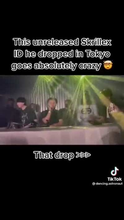 Videos are surfacing all over the internet of Skrillex&rsquo;s surprise Tokyo set, which included some unreleased tracks. 🔥