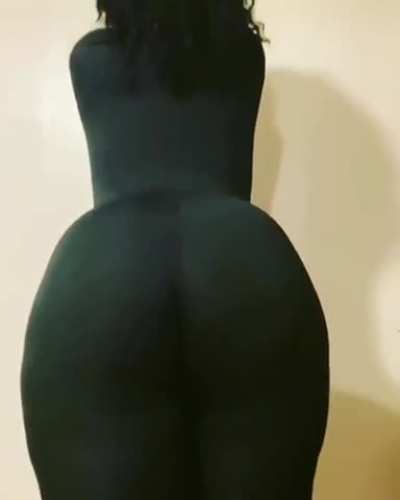 😈