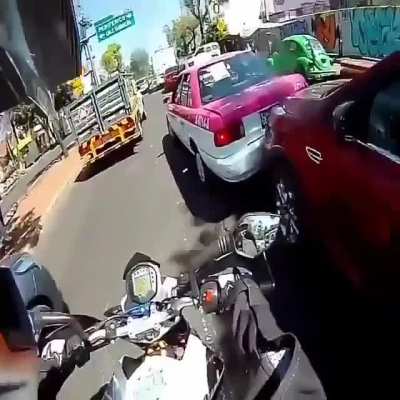 M&eacute;xico City. Woman seems to have her driver's license from a Cereal Box. (Seen in Twitter)