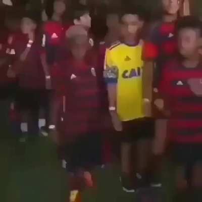 o bom &eacute; que essa porra nunca perde a gra&ccedil;a
