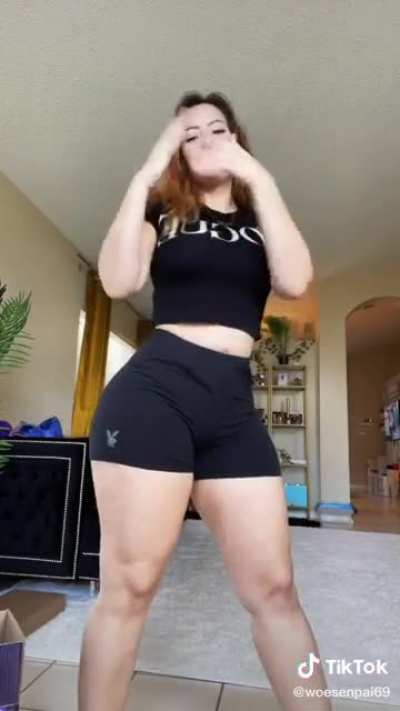 SOOOO THICC