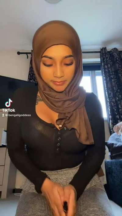 I&rsquo;ve never uploaded a naughty tik tok to Reddit before!!! I hope you guys enjoy 🥰💕